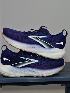 Women's Brooks Glycerin GTS 22 Purple/Blue Size 7 Excellent Condition